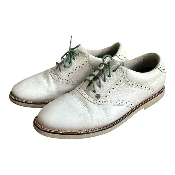 Athletic_Shoes